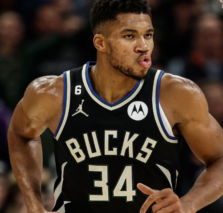 -字母哥巅峰对决，穆雷与40激战尤文图斯分钟，高光表现胜负难料！的简单介绍