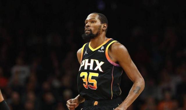 玩加电竞-包含杜兰特连续十五场比赛得分超过出色防守，德国队挑战极限！的词条